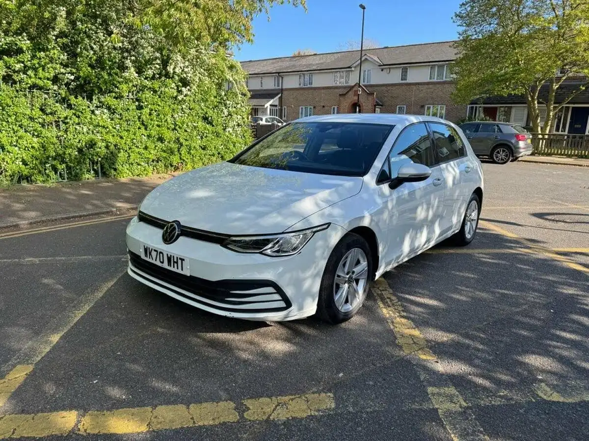 2021-volkswagen-golf-15-etsi-life-150ps-hatchback-big-3