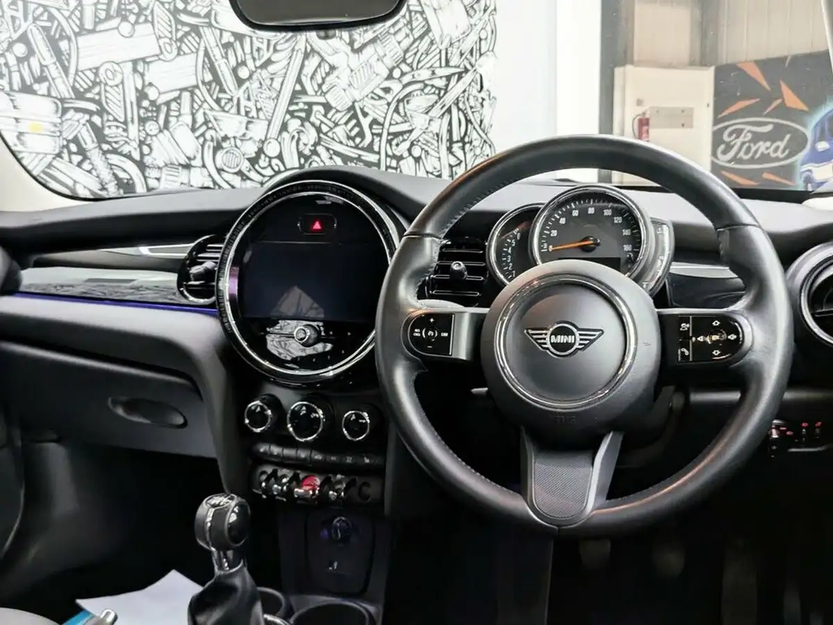 2022-mini-cooper-15-cooper-classic-hatchback-5d-big-19