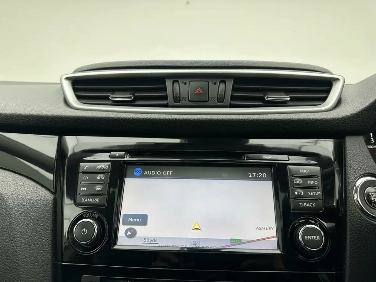 2015-nissan-qashqai-16dci-tekna-xtronic-cvt-big-40