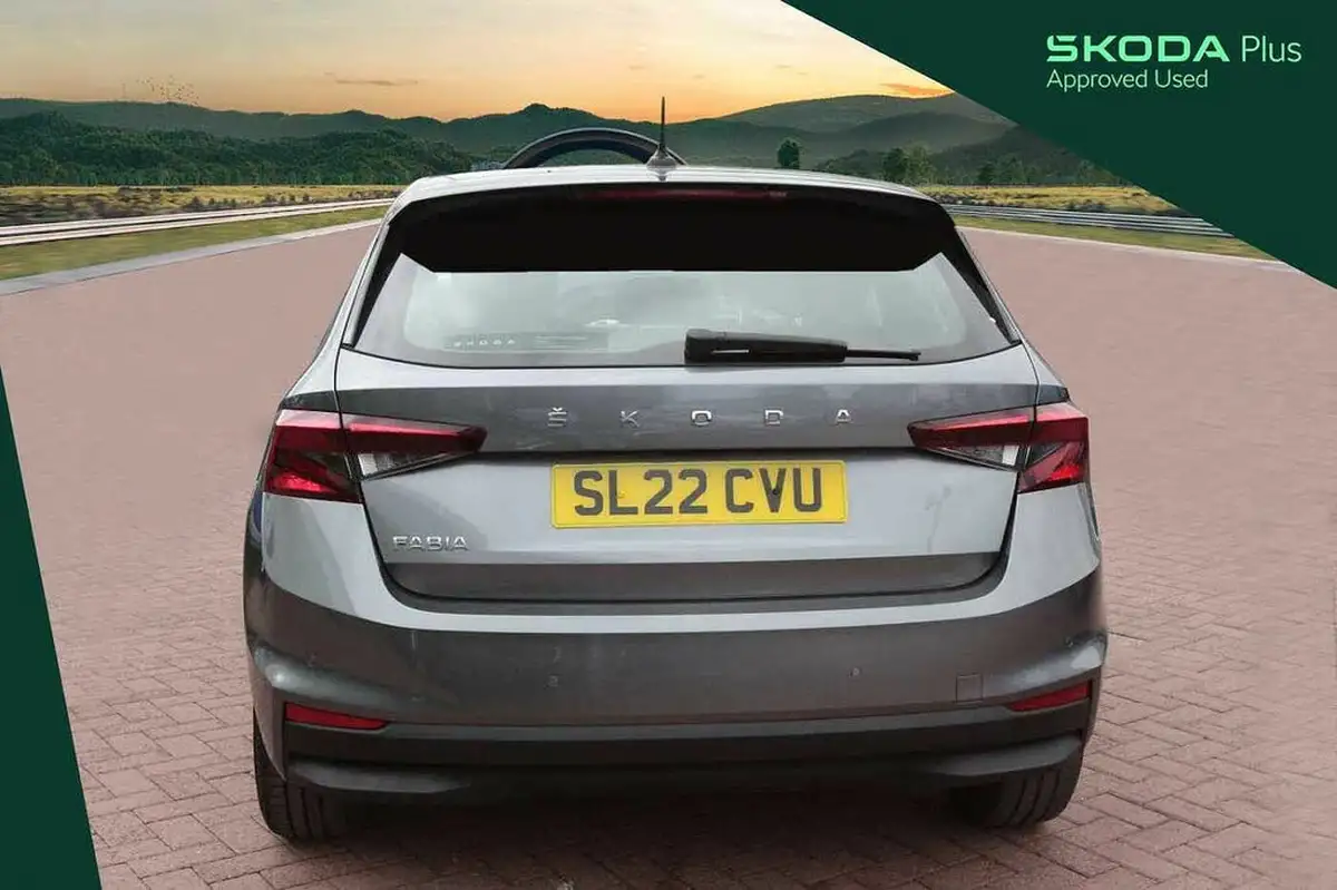 2022-skoda-fabia-10-tsi-se-l-109ps-hatchback-big-9
