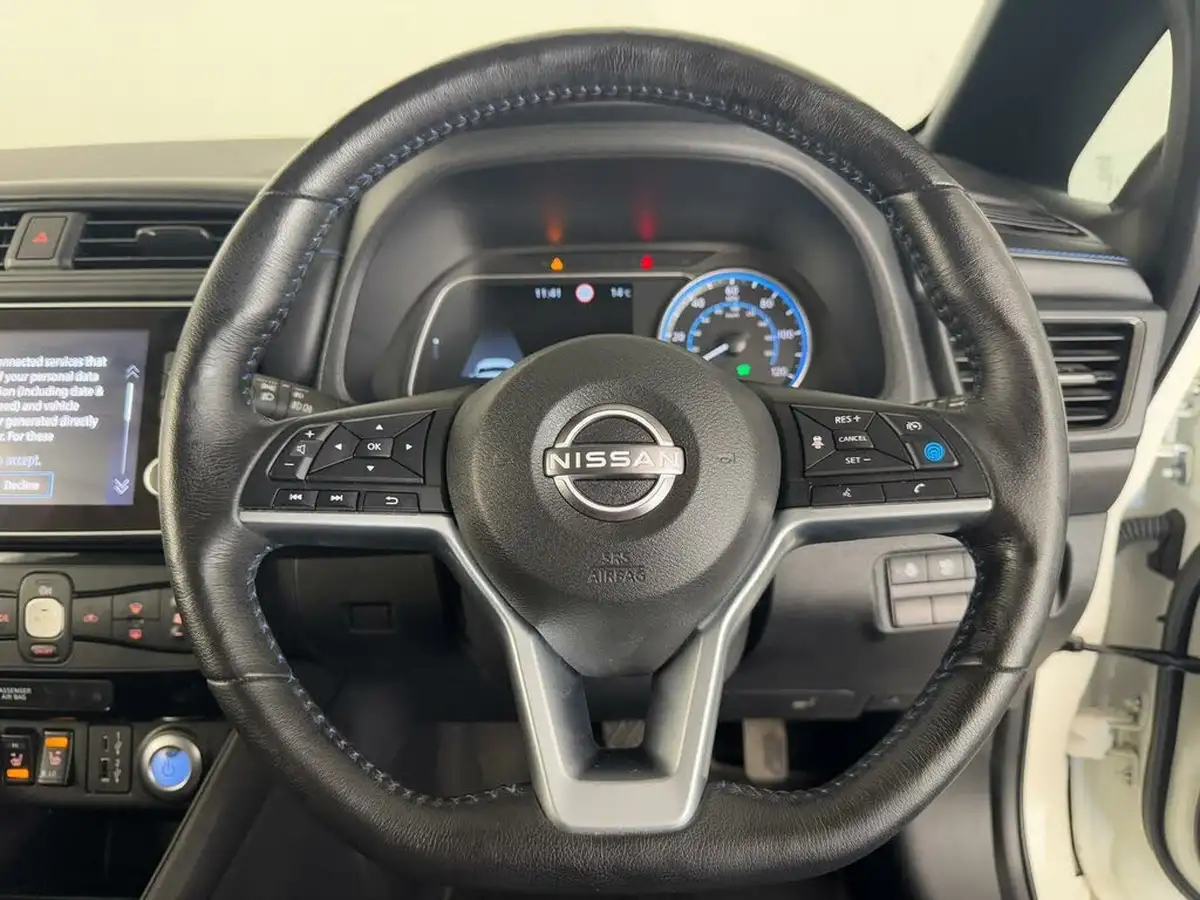 2023-nissan-leaf-e-tekna-39kwh-big-20