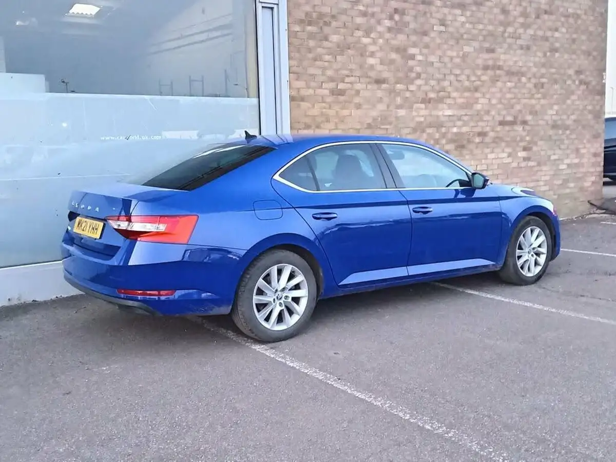 2021-skoda-superb-15-tsi-se-technology-hatchback-big-1