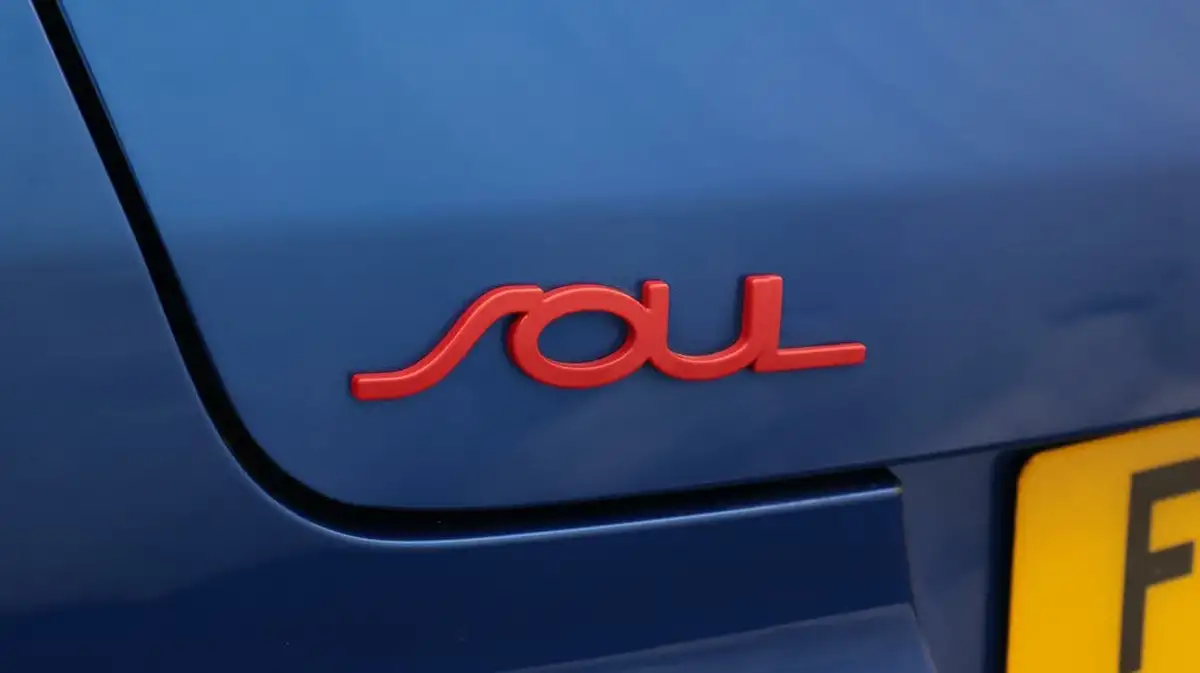 2022-kia-soul-ev-maxx-big-20