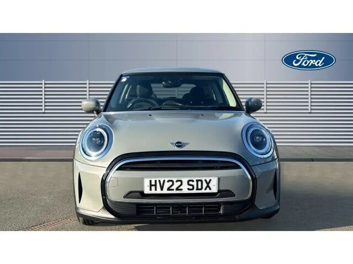 2022-mini-cooper-15-cooper-classic-hatchback-3d-big-2