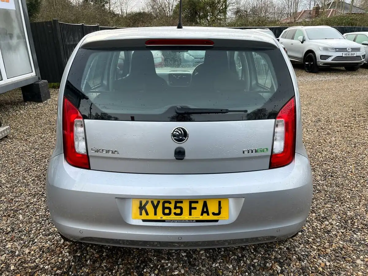 2015-skoda-citigo-10-mpi-se-l-greentech-75ps-5d-big-4