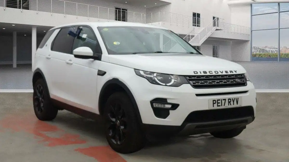 2017-land-rover-discovery-sport-20td4-se-tech-180ps-station-wagon-big-0