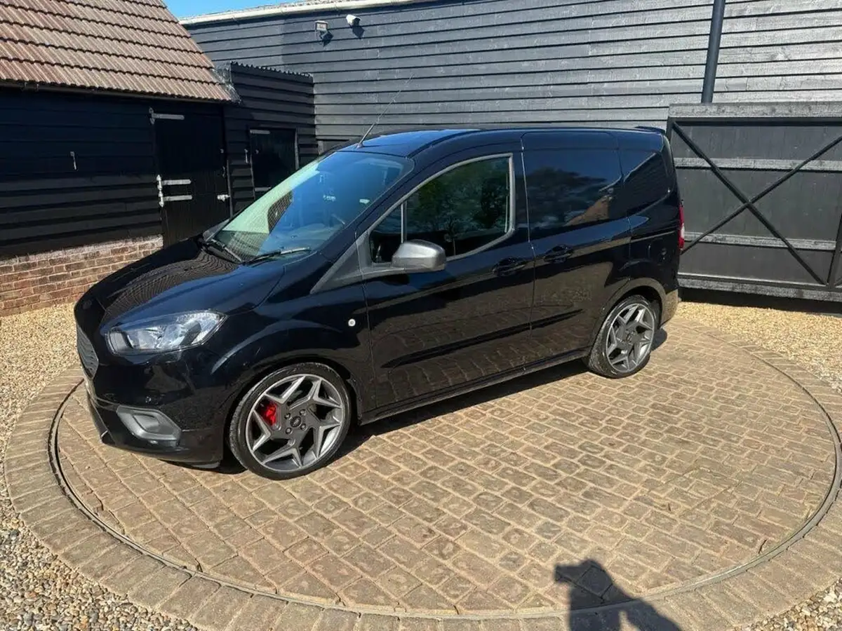 2023-ford-transit-courier-15tdci-sport-big-1