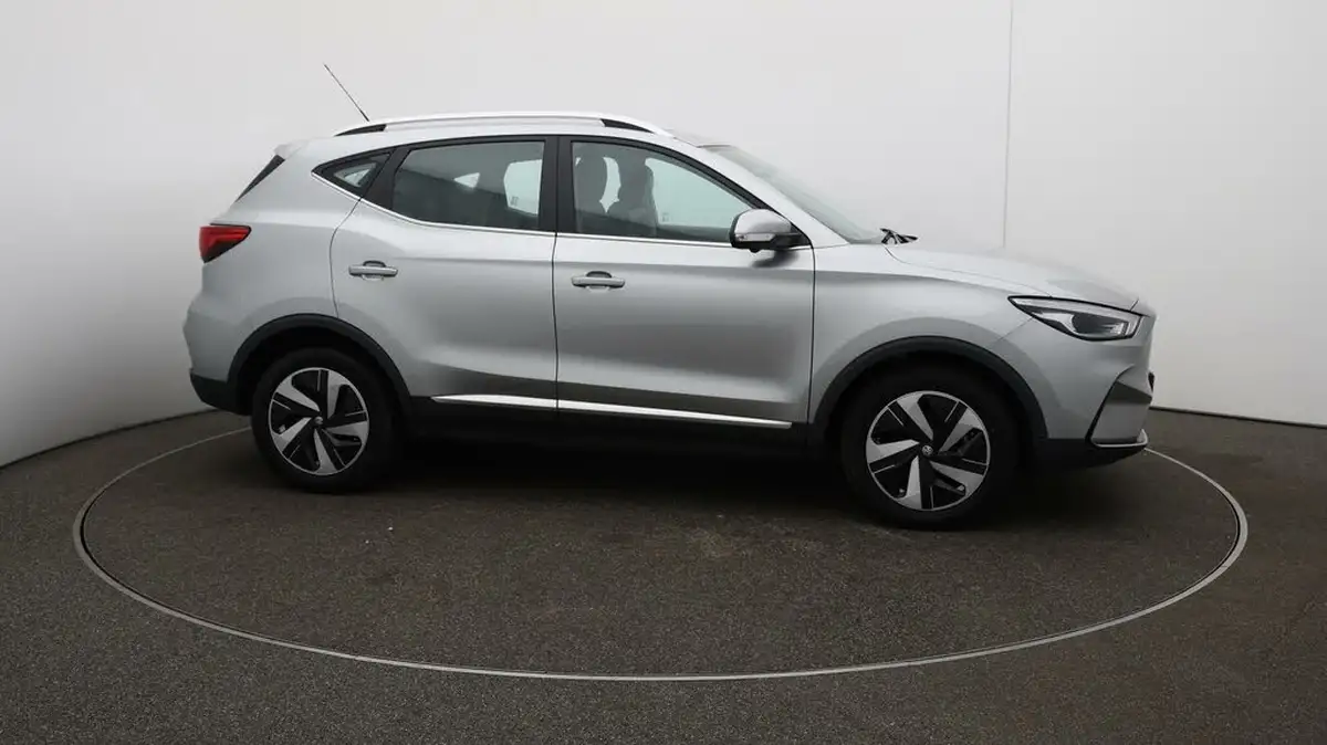 2023-mg-zs-suv-e-trophy-connect-ev-176ps-big-39