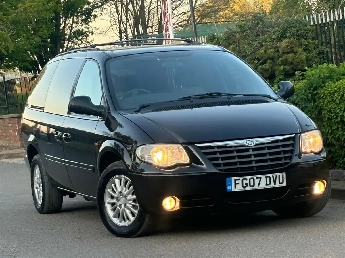 2007-chrysler-grand-voyager-28td-lx-big-6