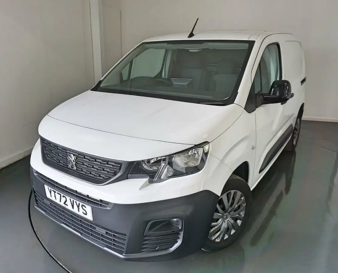 2022-peugeot-partner-15-bluehdi-1000-professional-premium-100pseu6d-ss-big-0