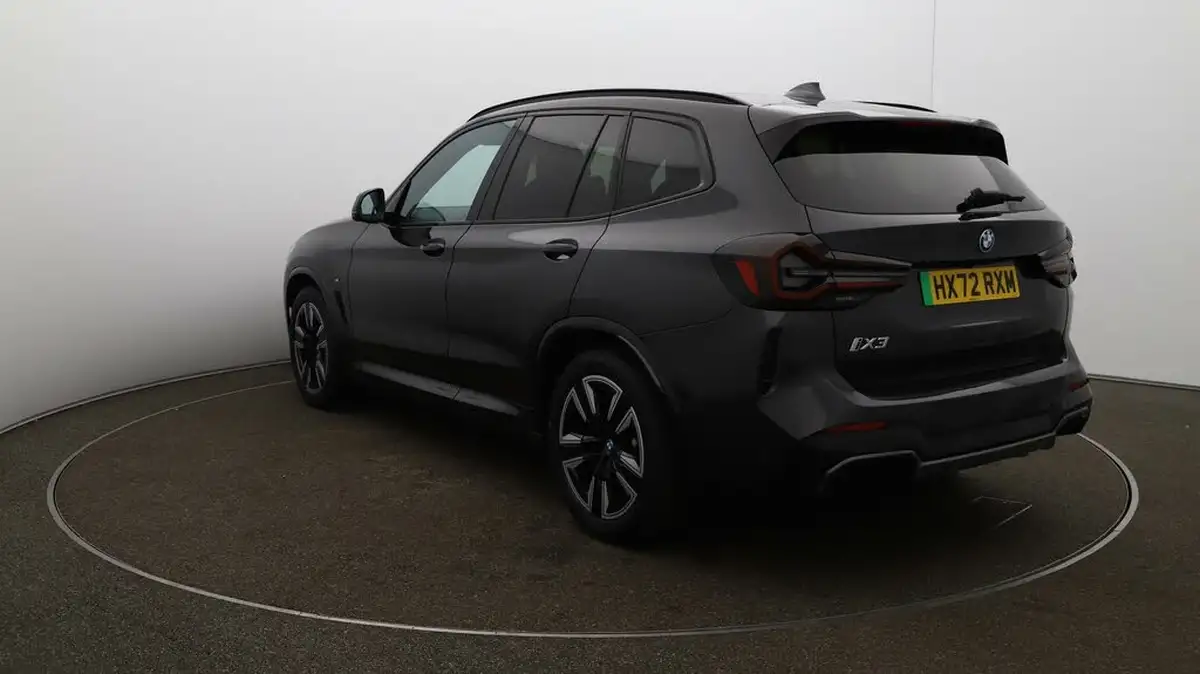 2022-bmw-ix3-e-m-sport-big-56