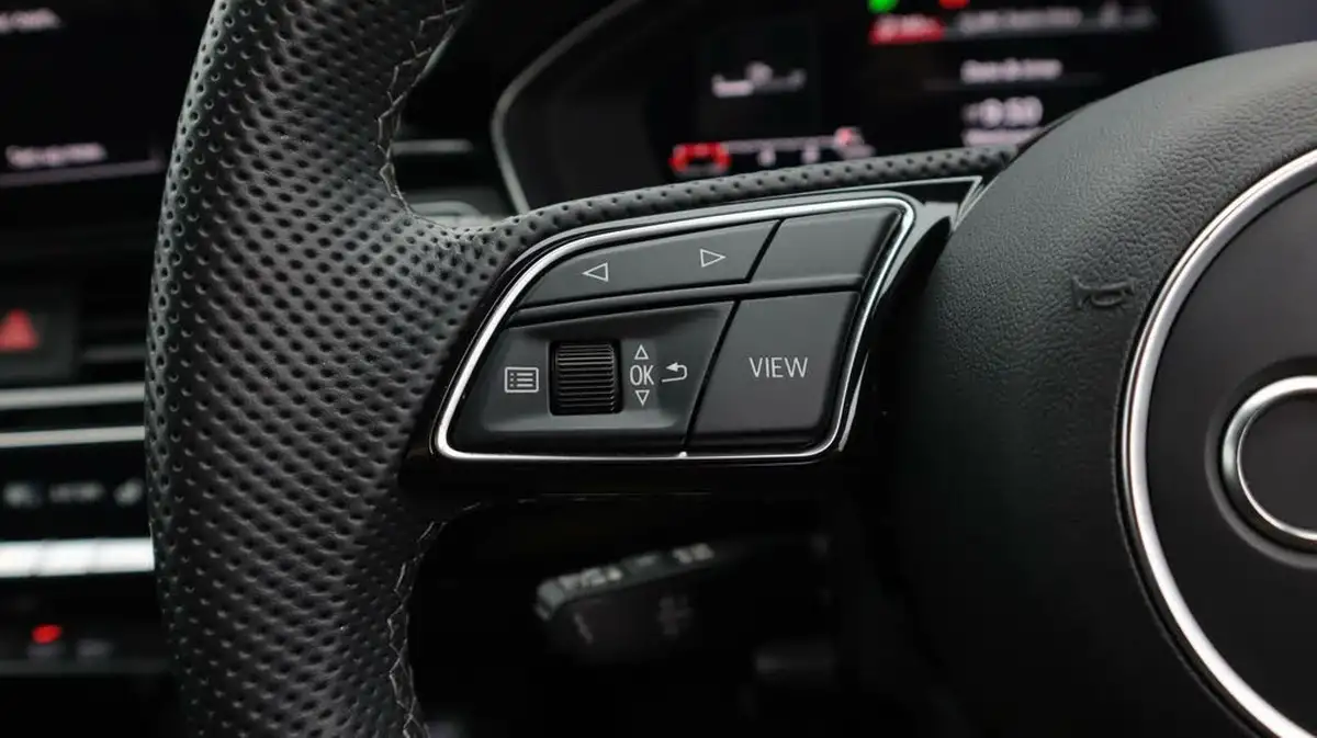 2022-audi-a4-avant-20-35-tfsi-black-edition-s-tronic-big-24
