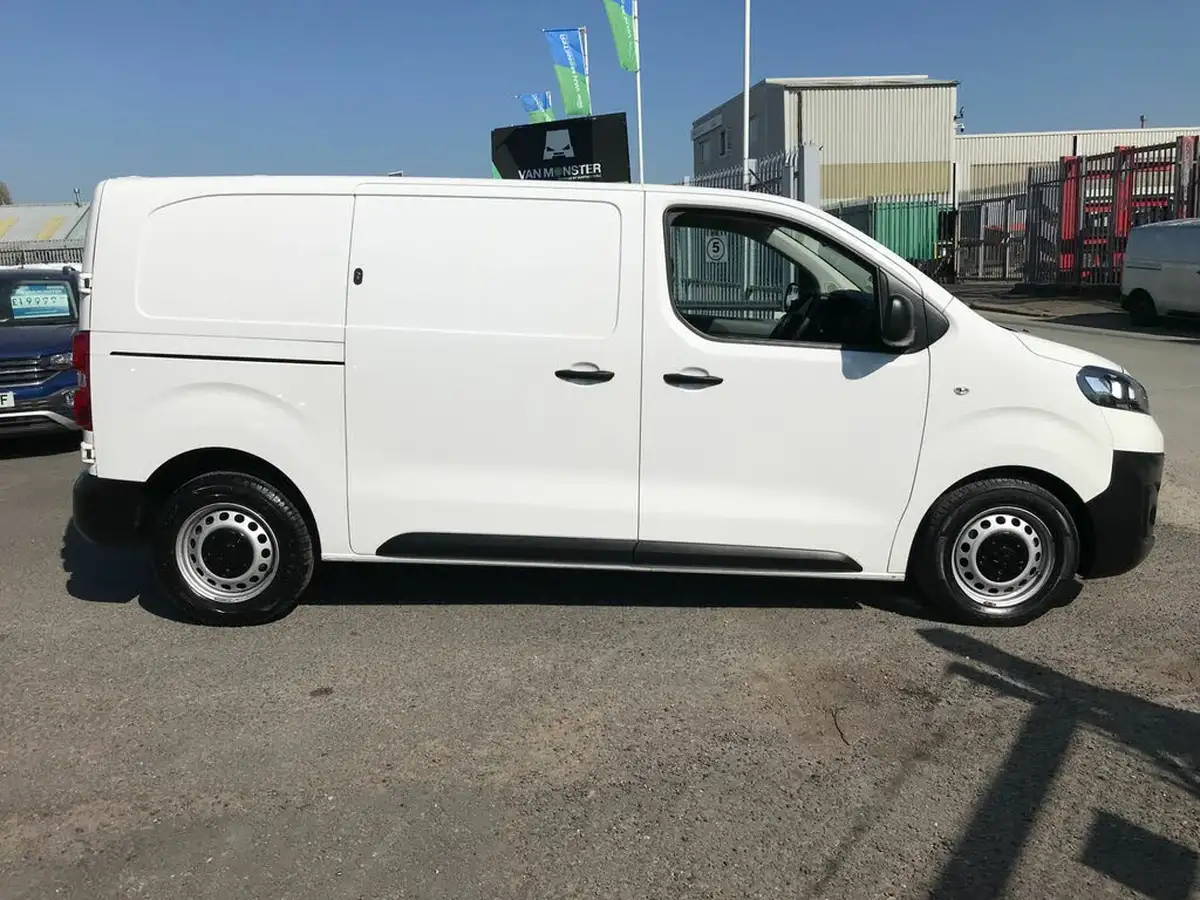 2021-vauxhall-vivaro-15td-2900-l1h1-dynamic-100pseu6d-big-4