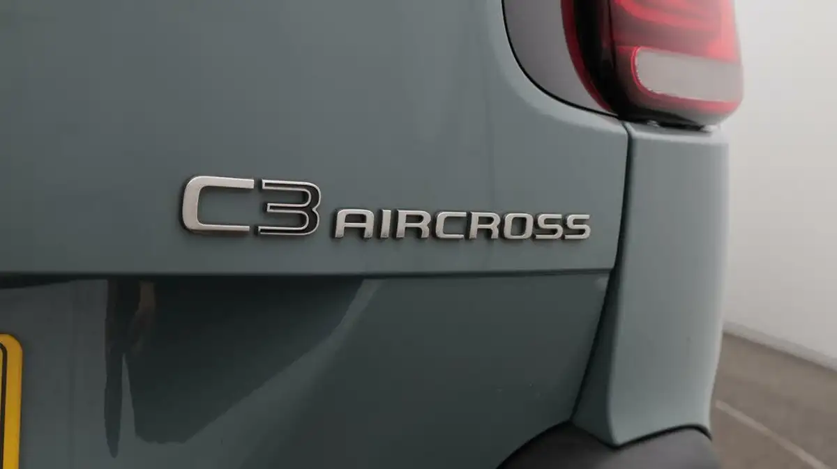 2022-citroen-c3-aircross-12-puretech-shine-plus-110ps-big-20