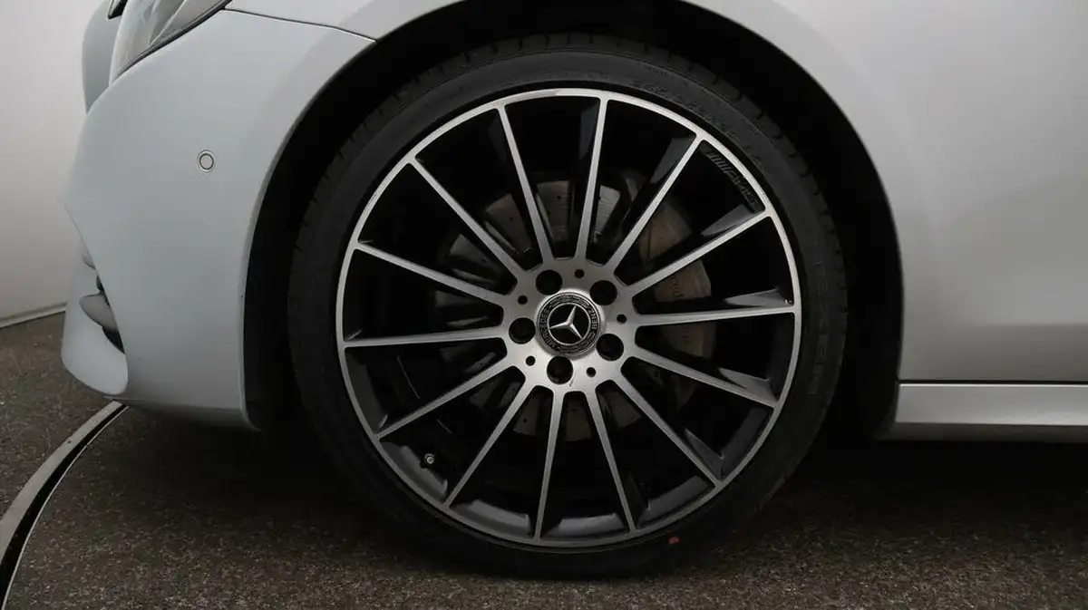 2019-mercedes-benz-e-class-20d-e220d-amg-line-night-edition-premium-saloon-4d-big-18