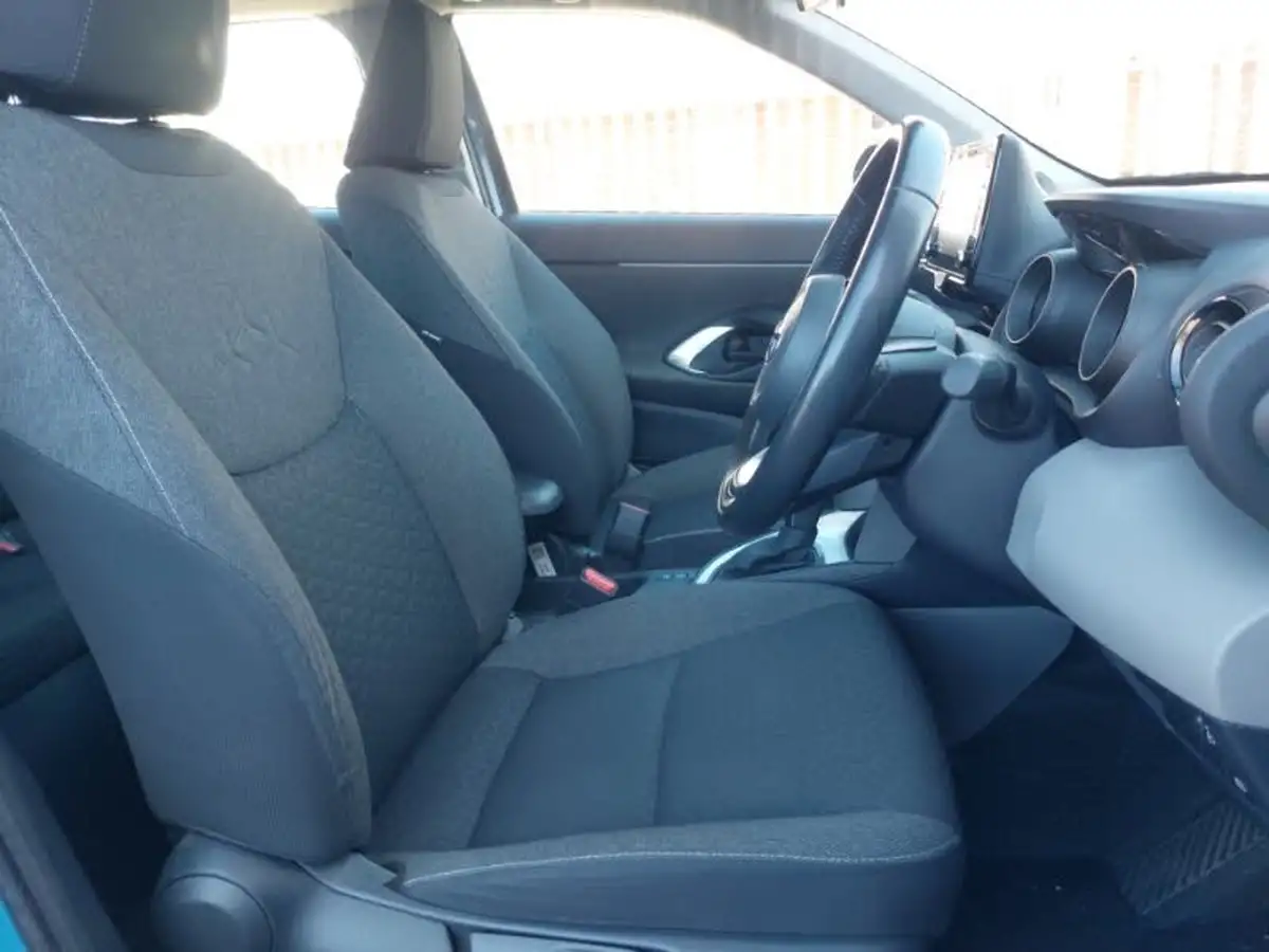 2022-toyota-yaris-cross-15-vvt-i-icon-big-18