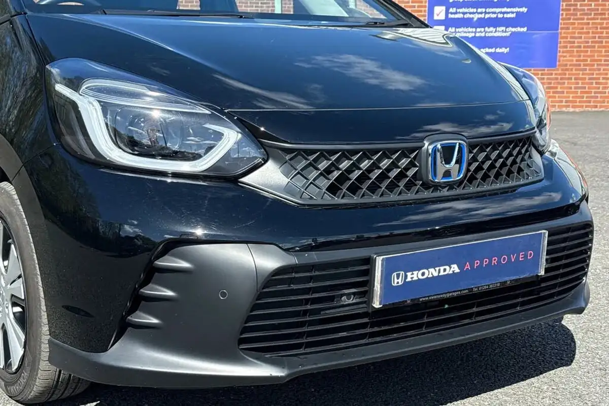 2023-honda-jazz-15-i-mmd-elegance-big-23