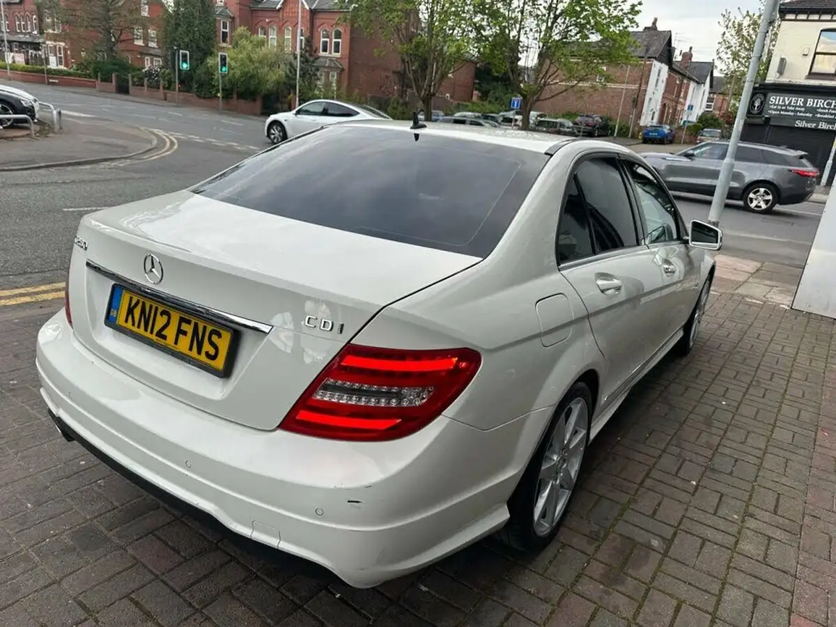 2012-mercedes-benz-c-class-21td-c250-cdi-sport-21cdi-blue-f-saloon-4d-7g-tronic-big-5