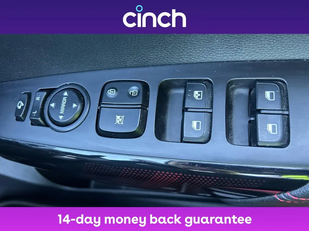 2022-kia-picanto-10-gt-line-big-21