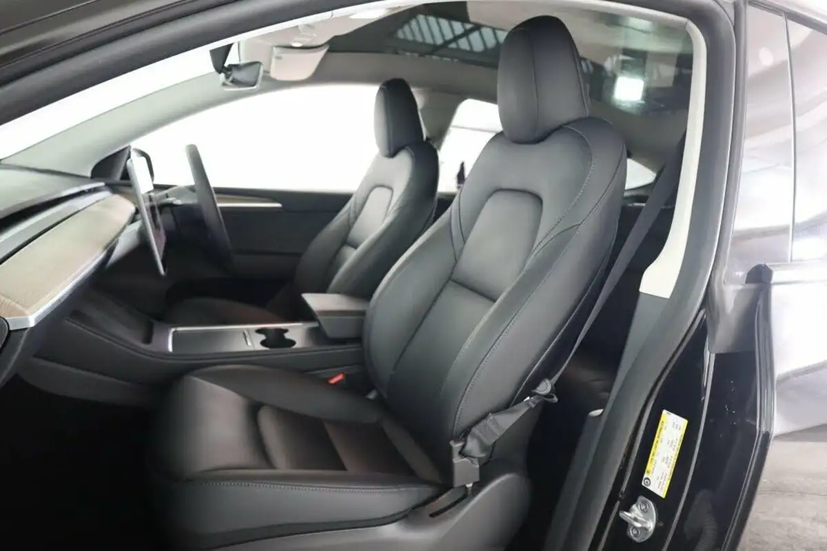 2023-tesla-model-y-e-performance-big-53