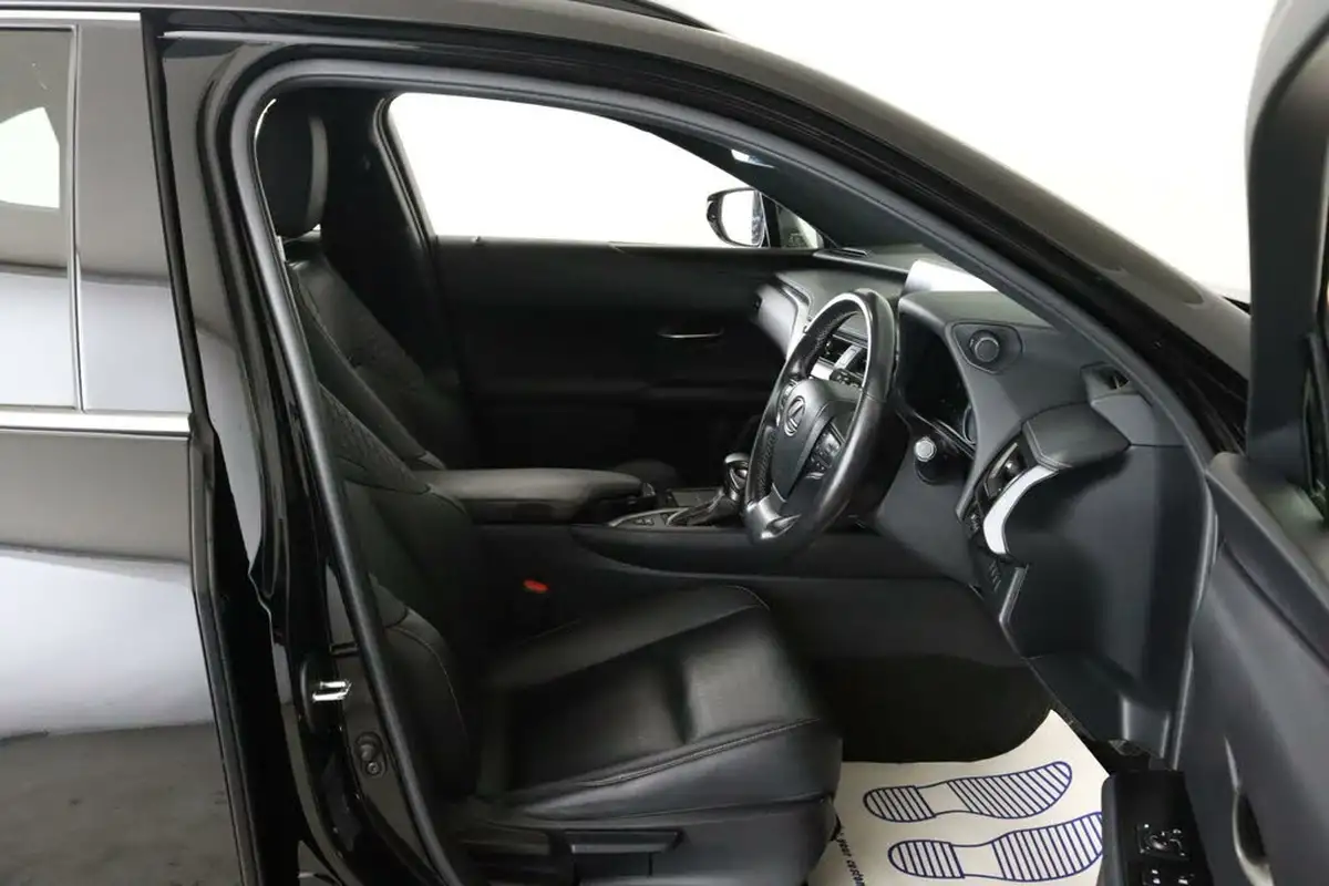 2021-lexus-ux-250h-20-ux-184bhp-without-navigation-big-16