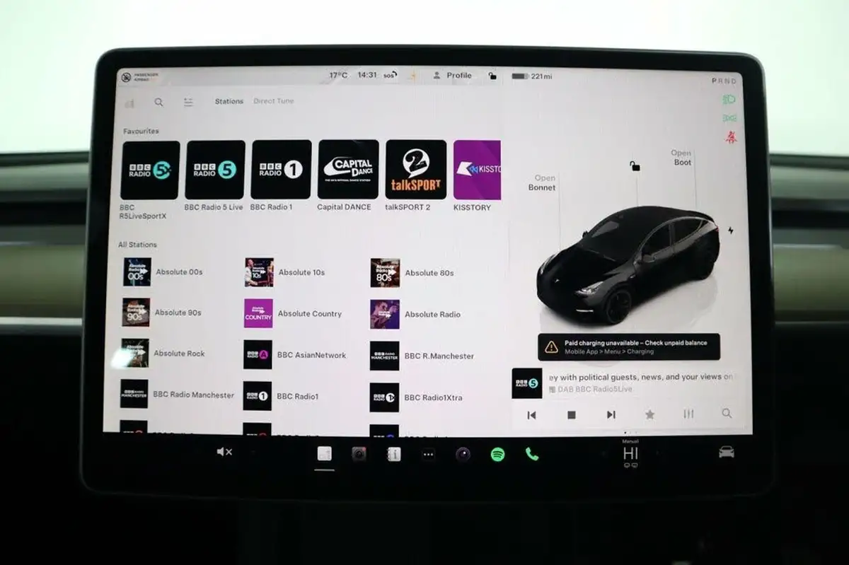 2023-tesla-model-y-e-performance-big-29