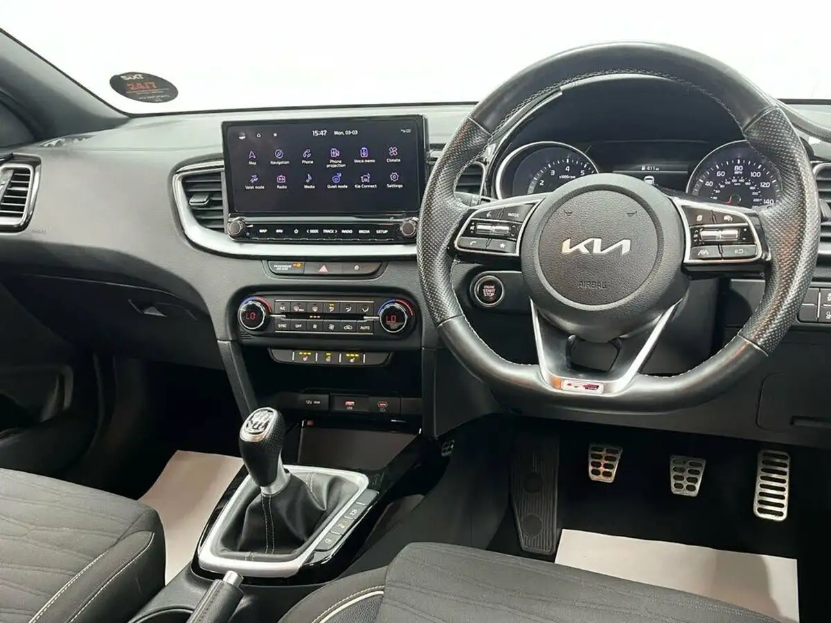 2022-kia-ceed-15-t-gdi-gt-line-big-26