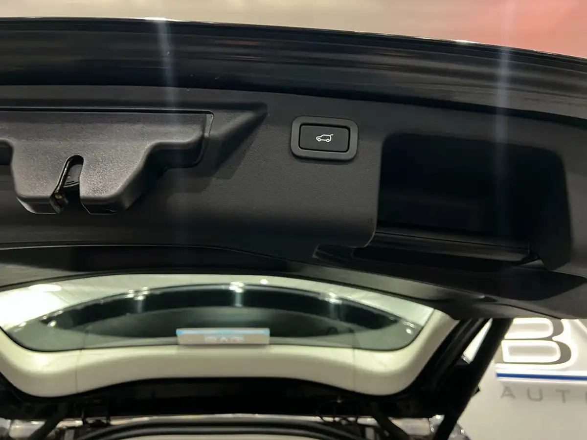 2017-land-rover-discovery-sport-20td4-se-tech-182ps-suv-auto-big-56