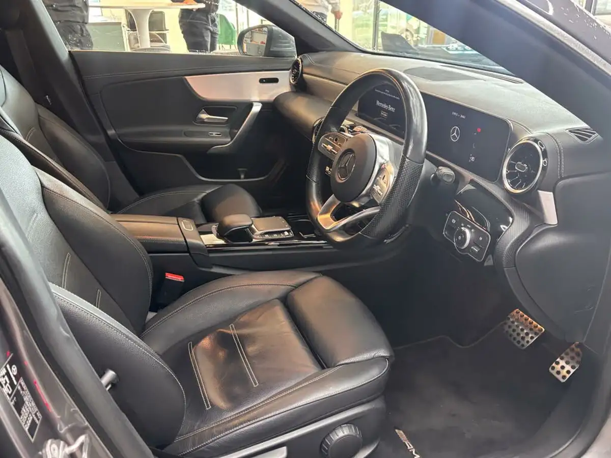 2020-mercedes-benz-cla-13-cla-180-amg-line-coupe-4d-big-15