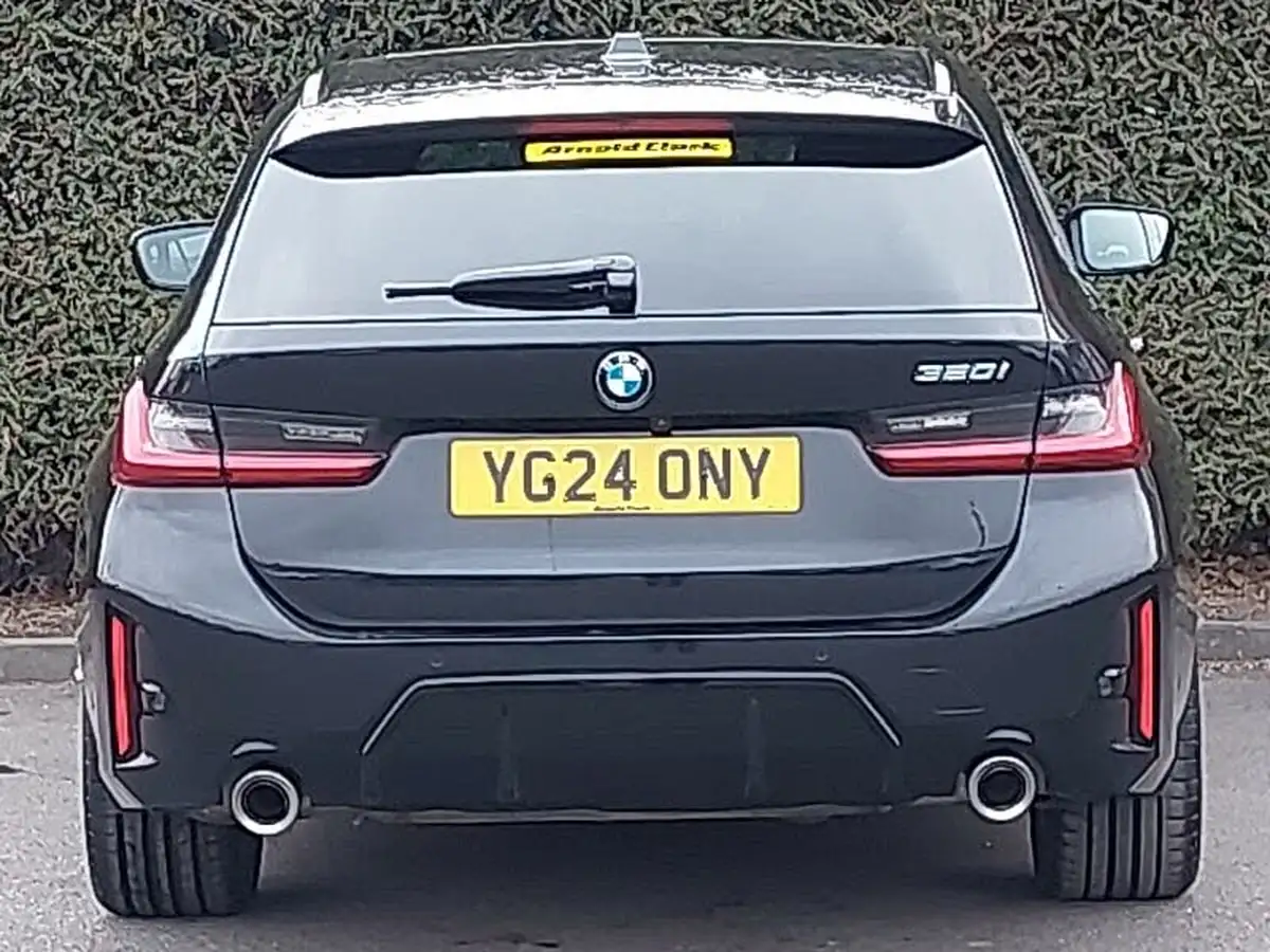 2024-bmw-3-series-20-320i-m-sport-touring-5d-big-17