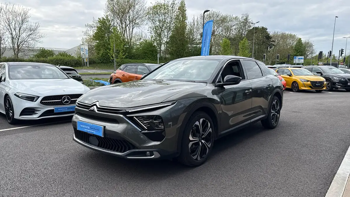 2023-citroen-c5-x-12-puretech-shine-plus-big-6