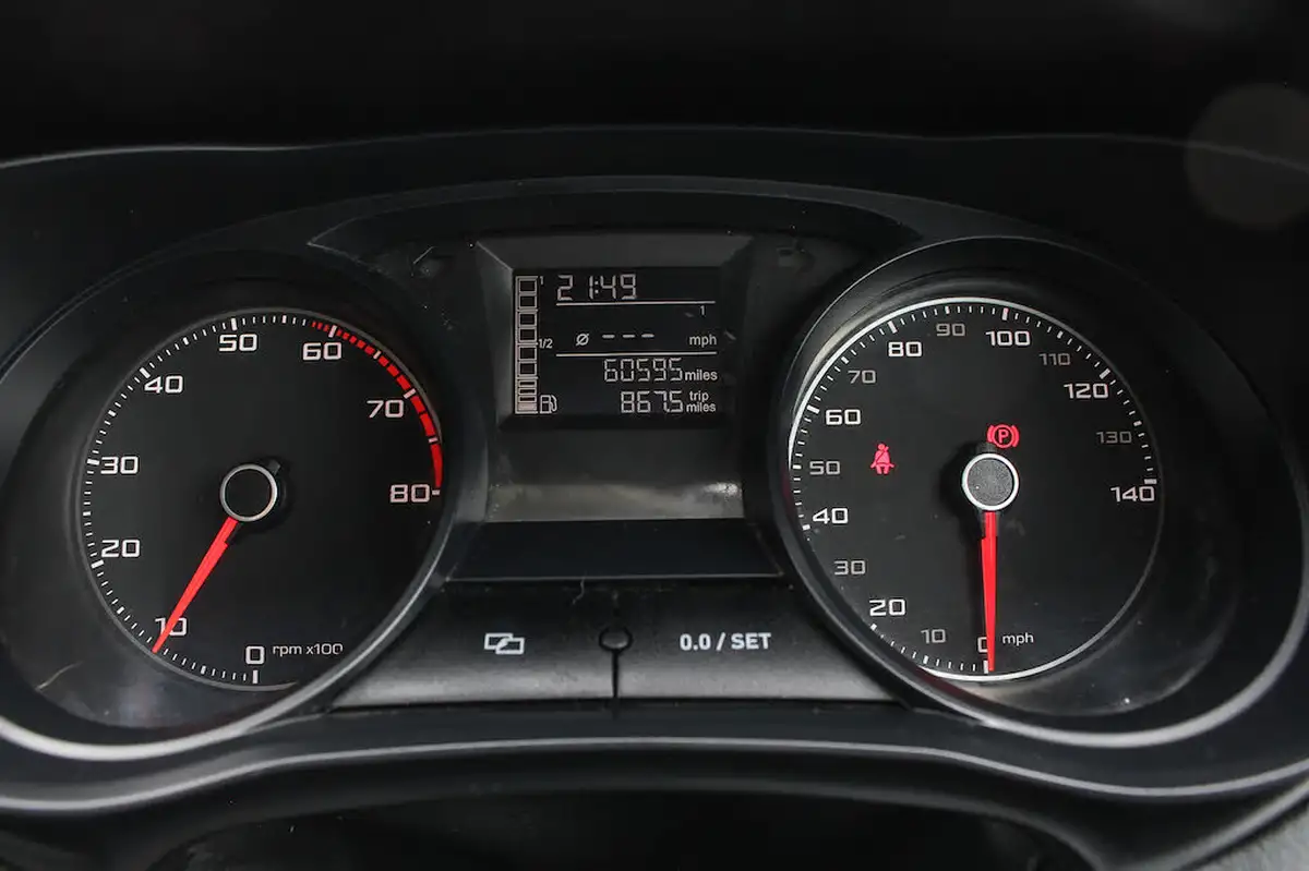 2013-seat-ibiza-14-toca-16v-84ps-sportcoupe-3d-big-30