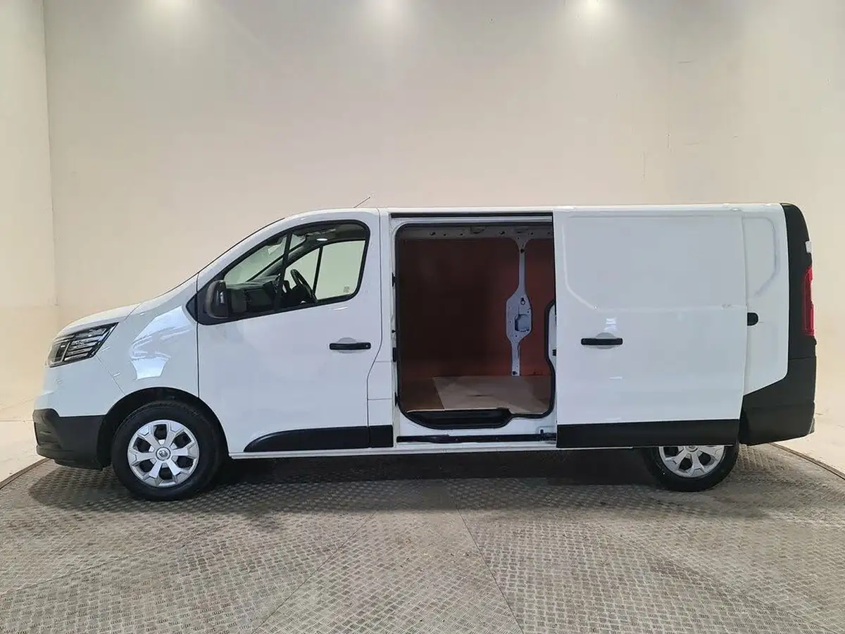 2022-renault-trafic-20dci-ll30-130-business-panel-big-7
