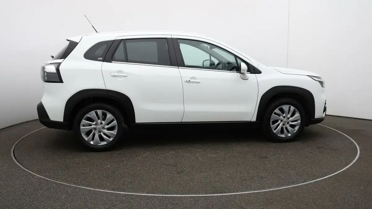 2023-suzuki-s-cross-14-boosterjet-motion-big-44