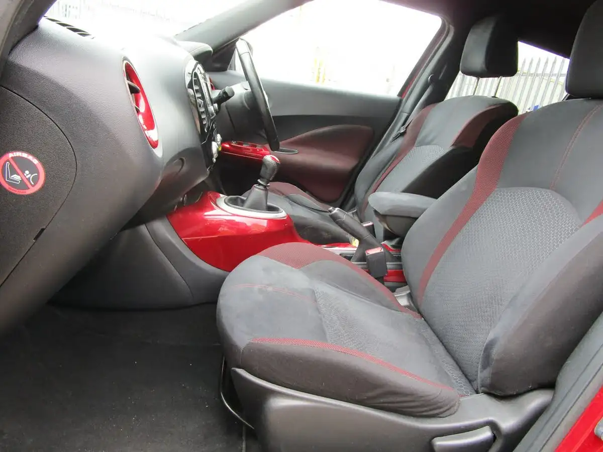 2015-nissan-juke-12-acenta-premium-big-11
