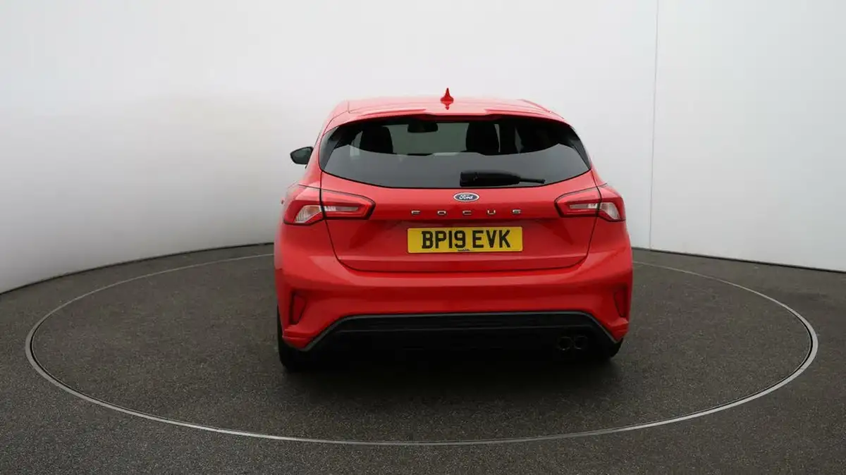 2019-ford-focus-10t-st-line-hatchback-big-6