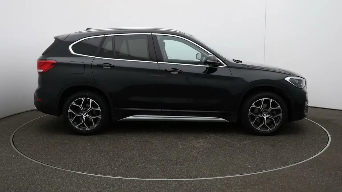 2020-bmw-x1-20td-sdrive18d-xline-sport-auto-big-42