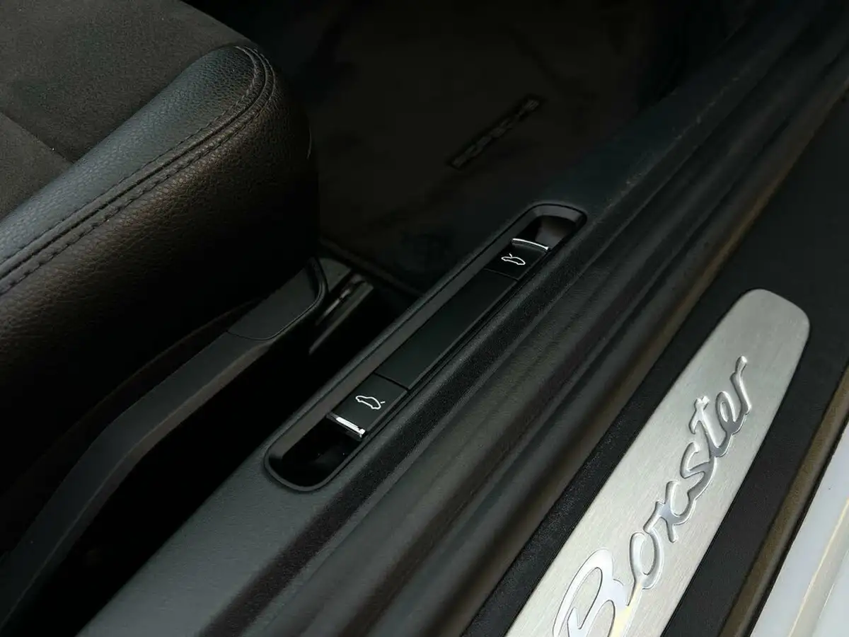2022-porsche-boxster-718-20-boxster-pdk-big-46