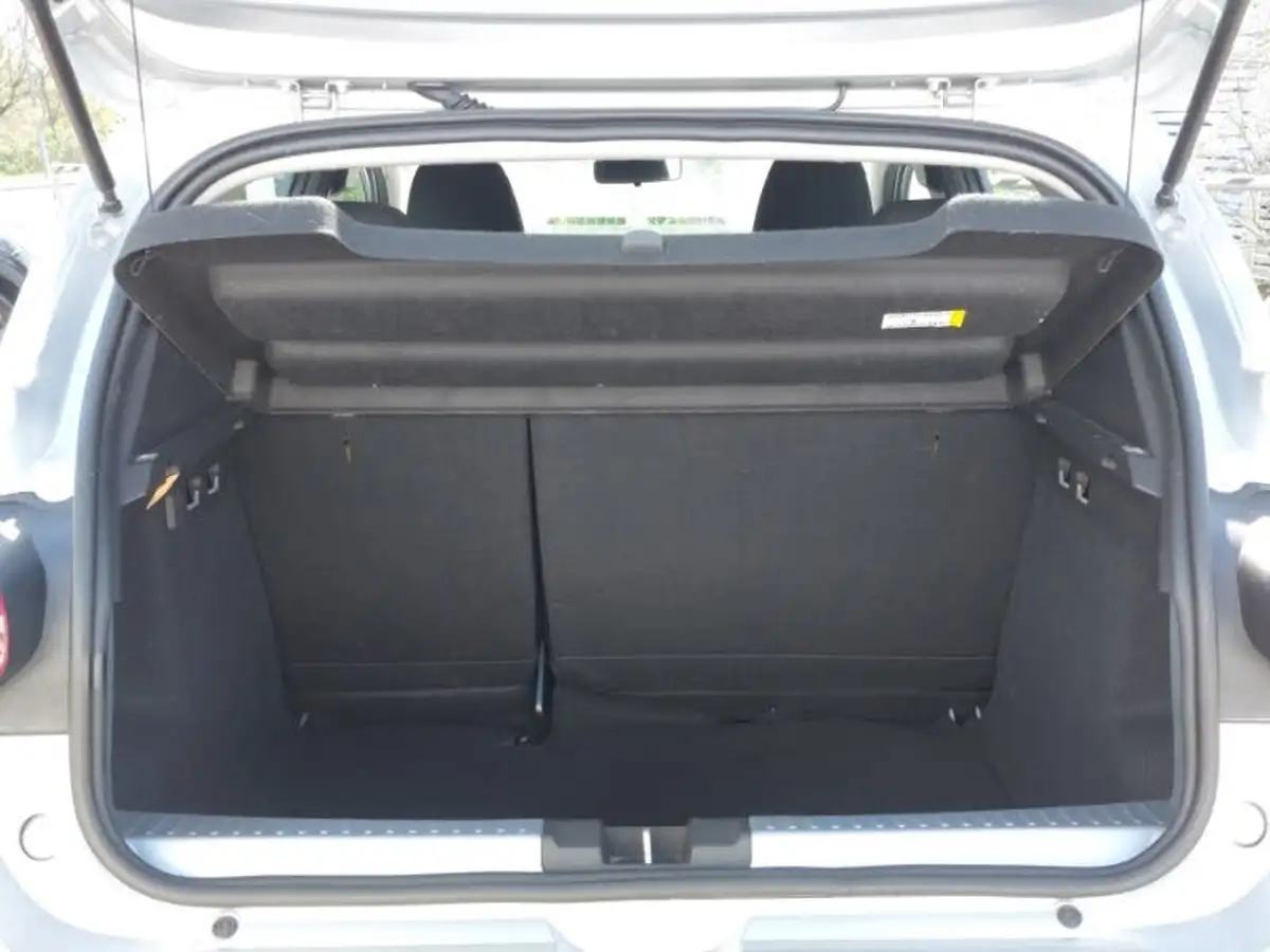 2022-dacia-sandero-10-sce-essential-big-7