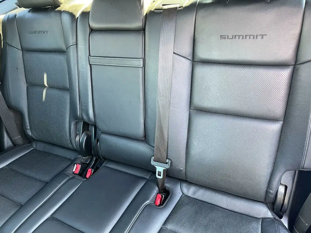 2014-jeep-grand-cherokee-30crd-summit-big-22
