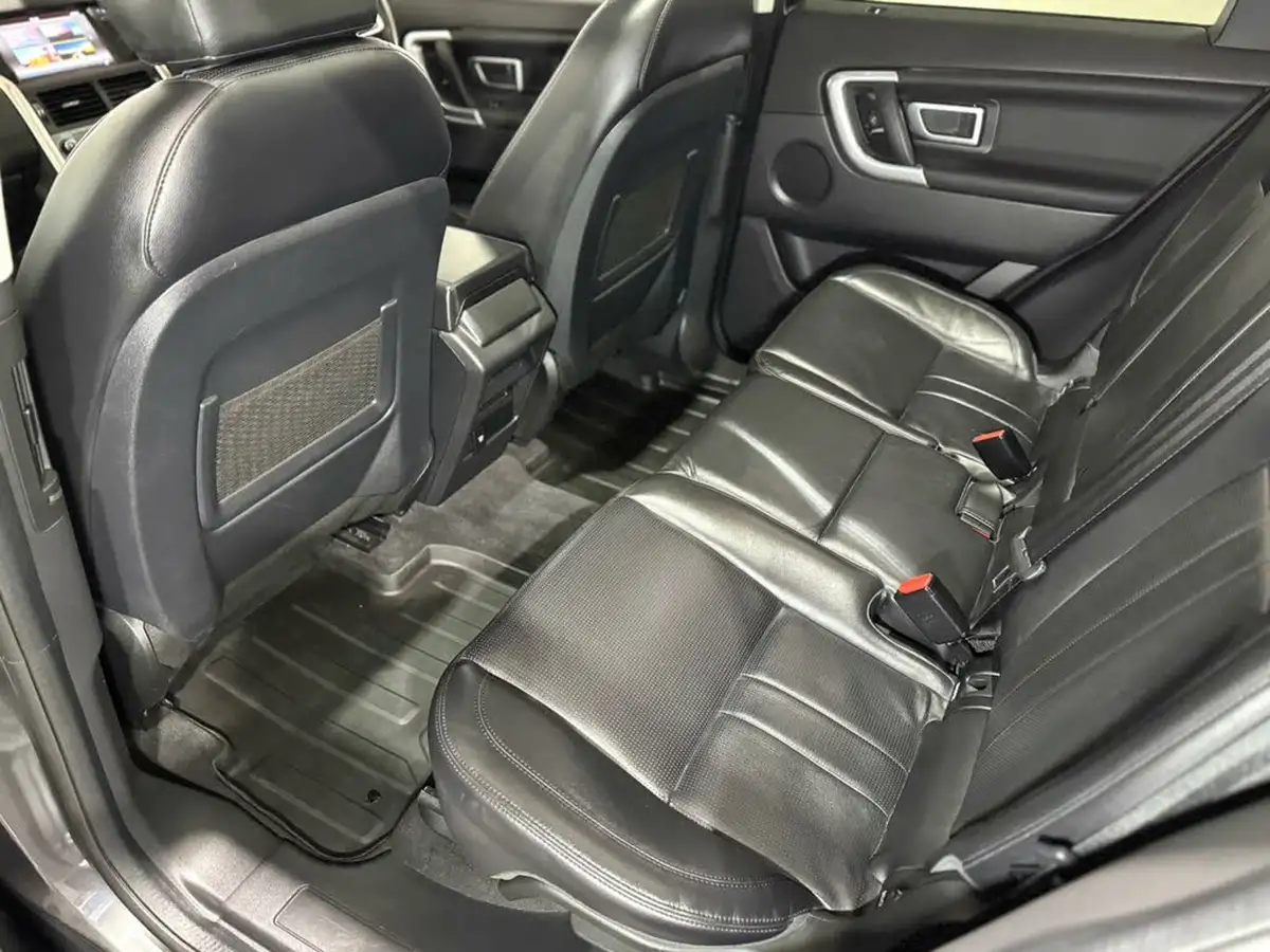 2019-land-rover-discovery-sport-20sd4-hse-big-15