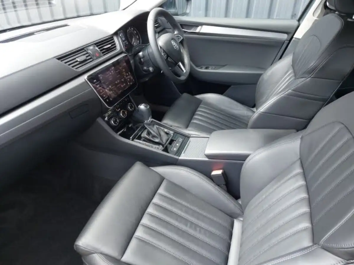 2017-skoda-superb-14-tsi-act-se-l-executive-hatchback-dsg-big-4