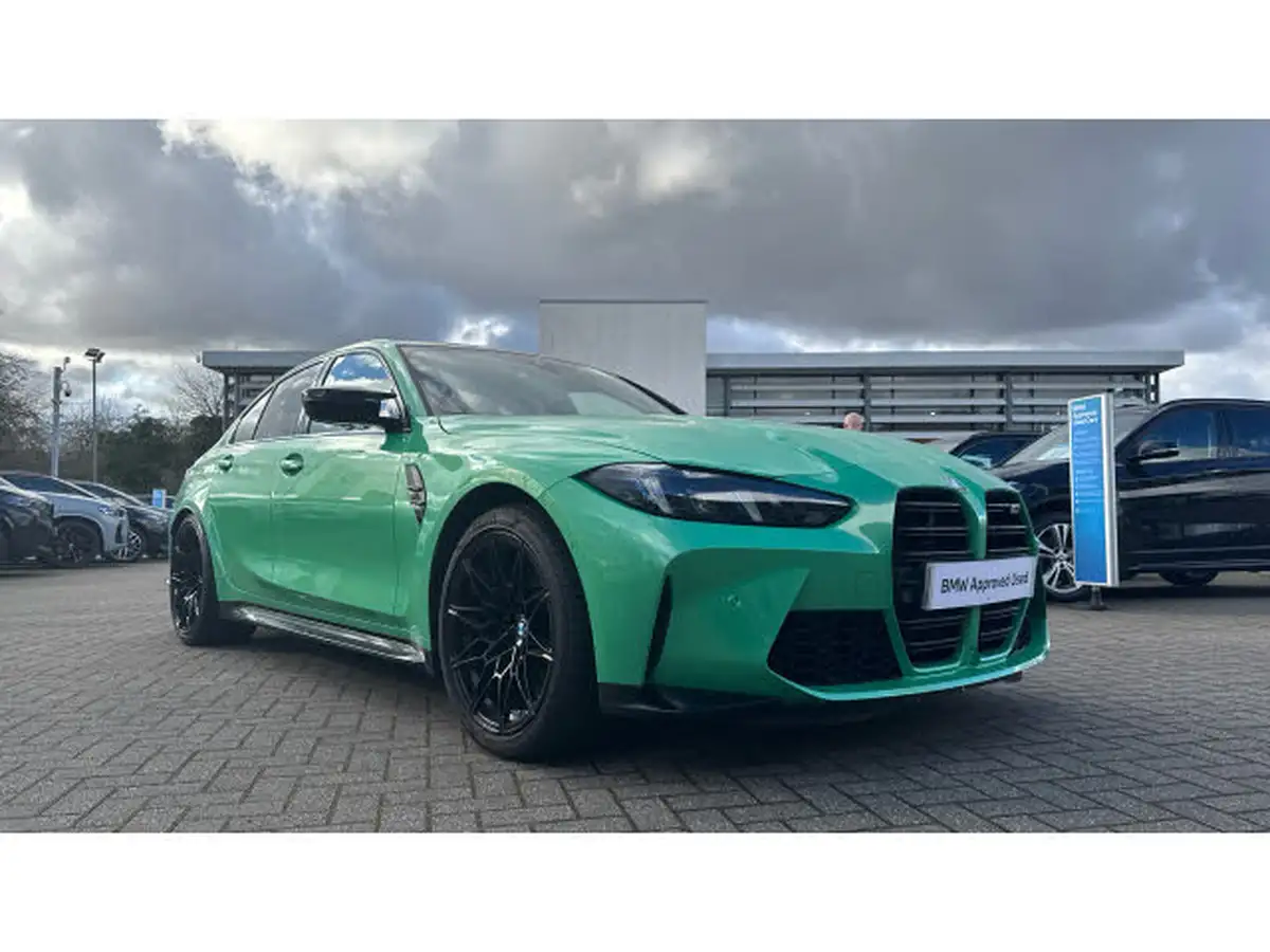 2024-bmw-3-series-30-m3-competition-m-saloon-4d-big-36