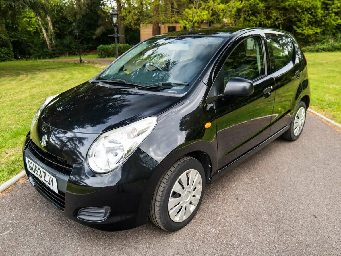 2013-suzuki-alto-10-sz3-big-3