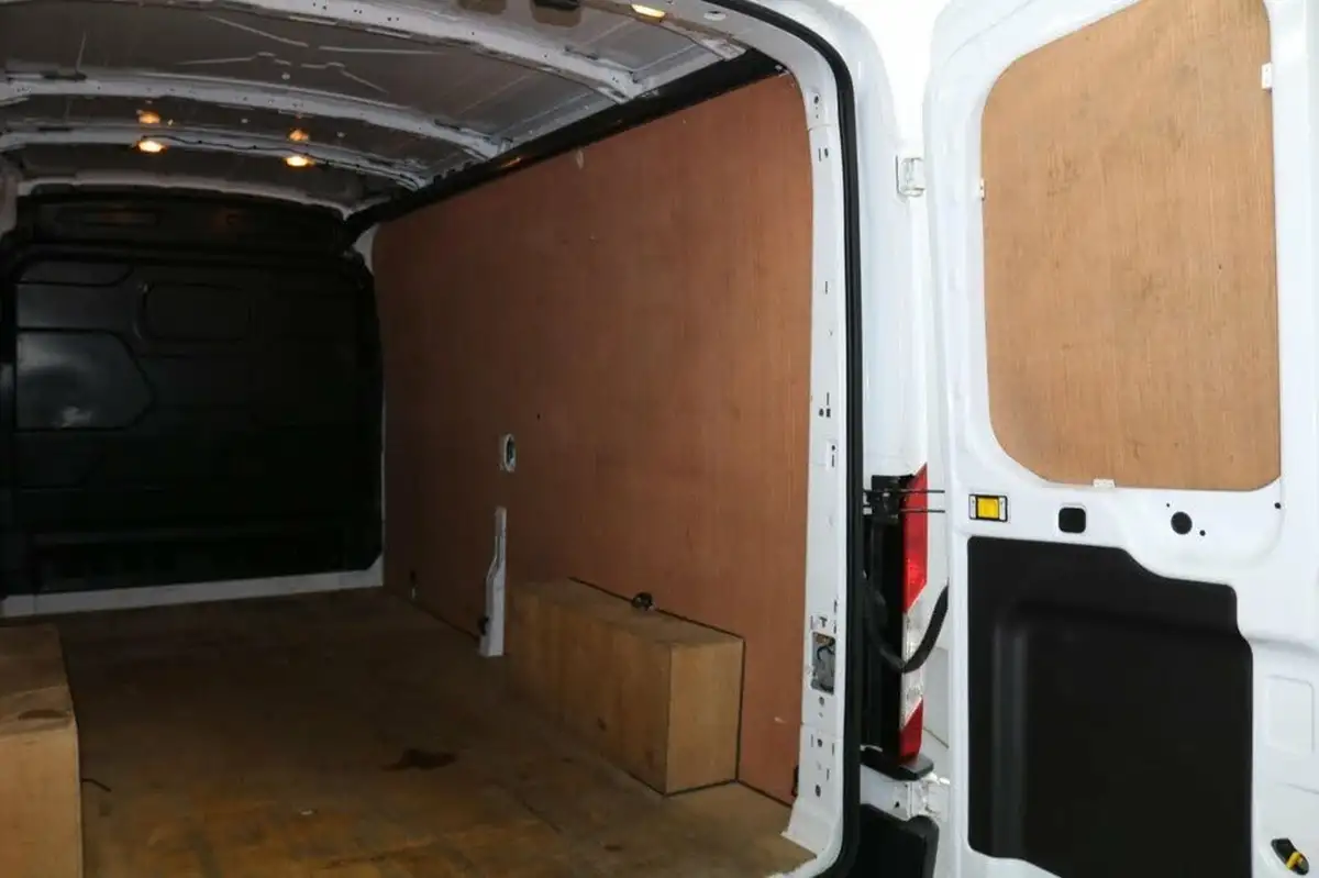 2022-ford-transit-big-17