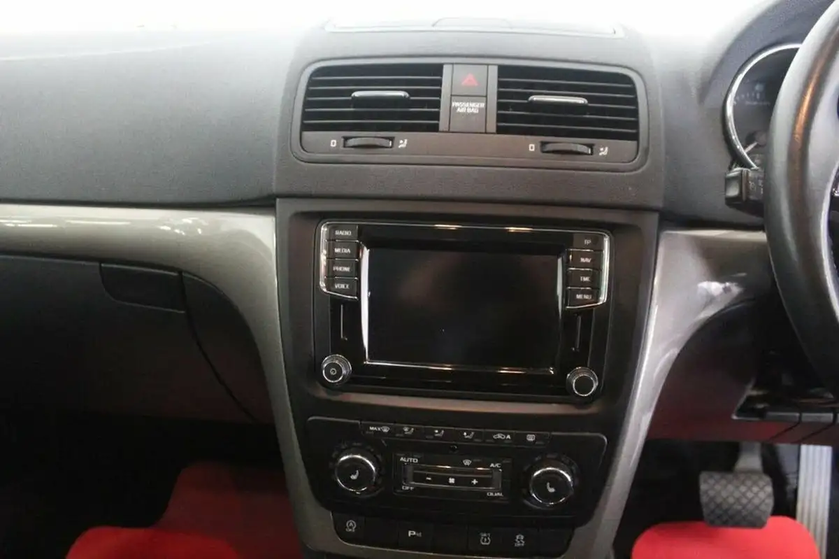 2017-skoda-yeti-outdoor-12-tsi-se-l-drive-dsg-big-26
