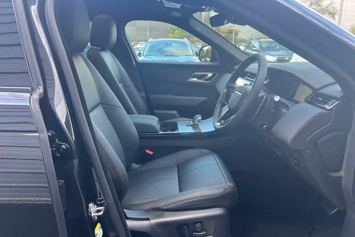 2024-land-rover-range-rover-velar-20-d200-dynamic-se-big-30