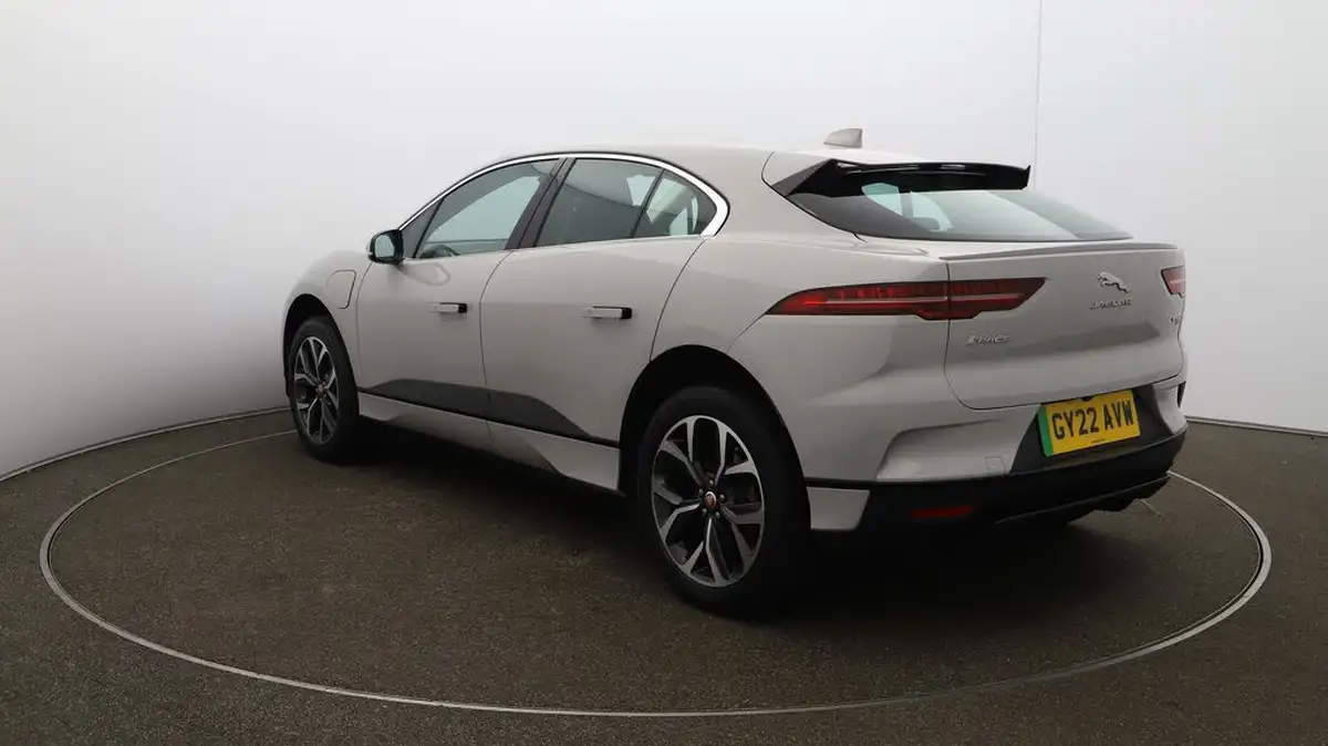 2022-jaguar-i-pace-ev400-hse-big-55