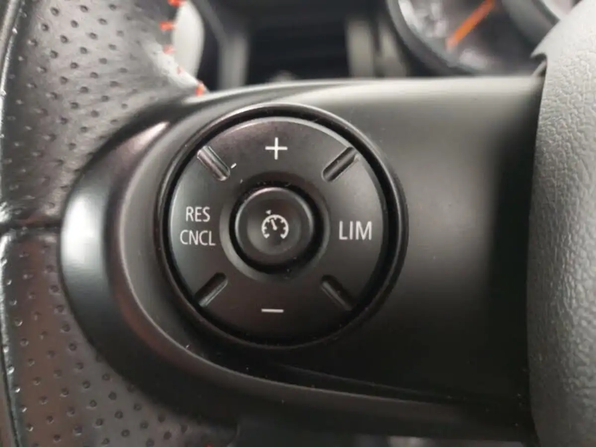 2019-mini-cooper-15-cooper-sport-hatchback-3d-big-14
