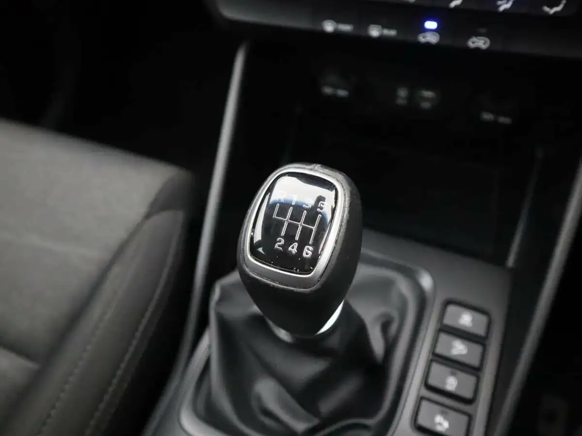 2019-hyundai-tucson-16-gdi-se-nav-big-21
